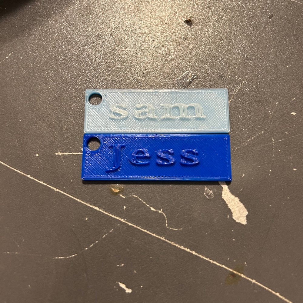 Personalized keychain nameplate